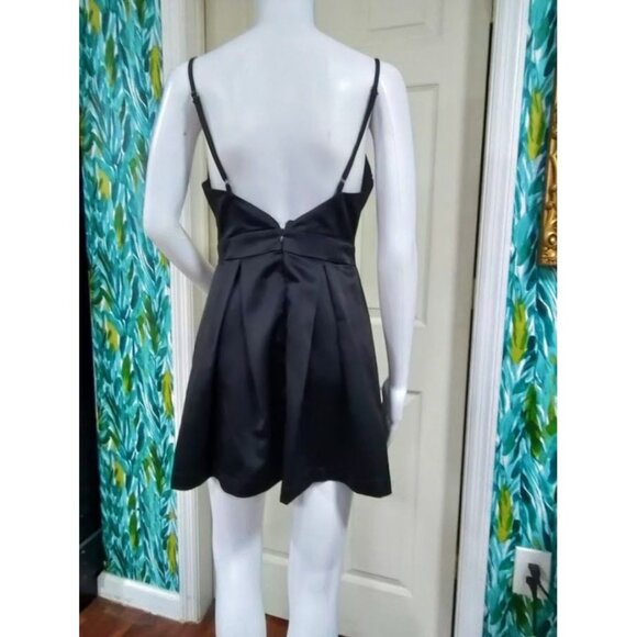 Lulus Spaghetti Strap Satin Skater Pleated Fit & Flare Mini Dress Black Womens S - Picture 6 of 13